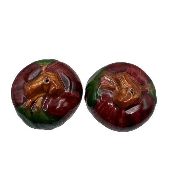 Vintage Ceramic Apple Salt & Pepper Shakers In Red And Green With Brown Stem - Picture 2 of 4
